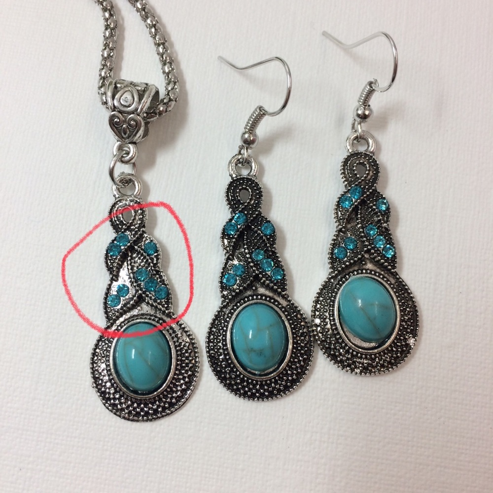 *Necklace and earrings set A07S - Picture 4 of 4